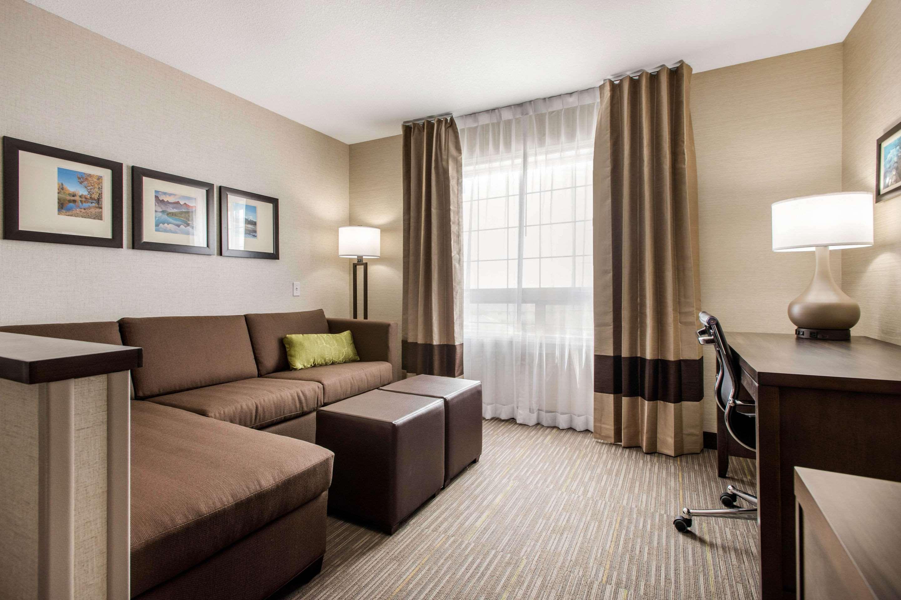 Comfort Inn & Suites Red Deer Εξωτερικό φωτογραφία
