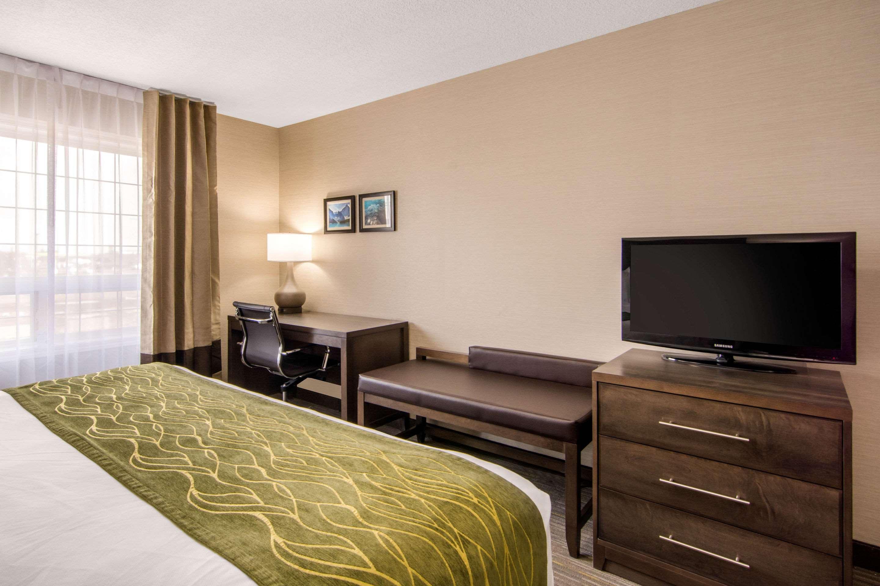 Comfort Inn & Suites Red Deer Εξωτερικό φωτογραφία