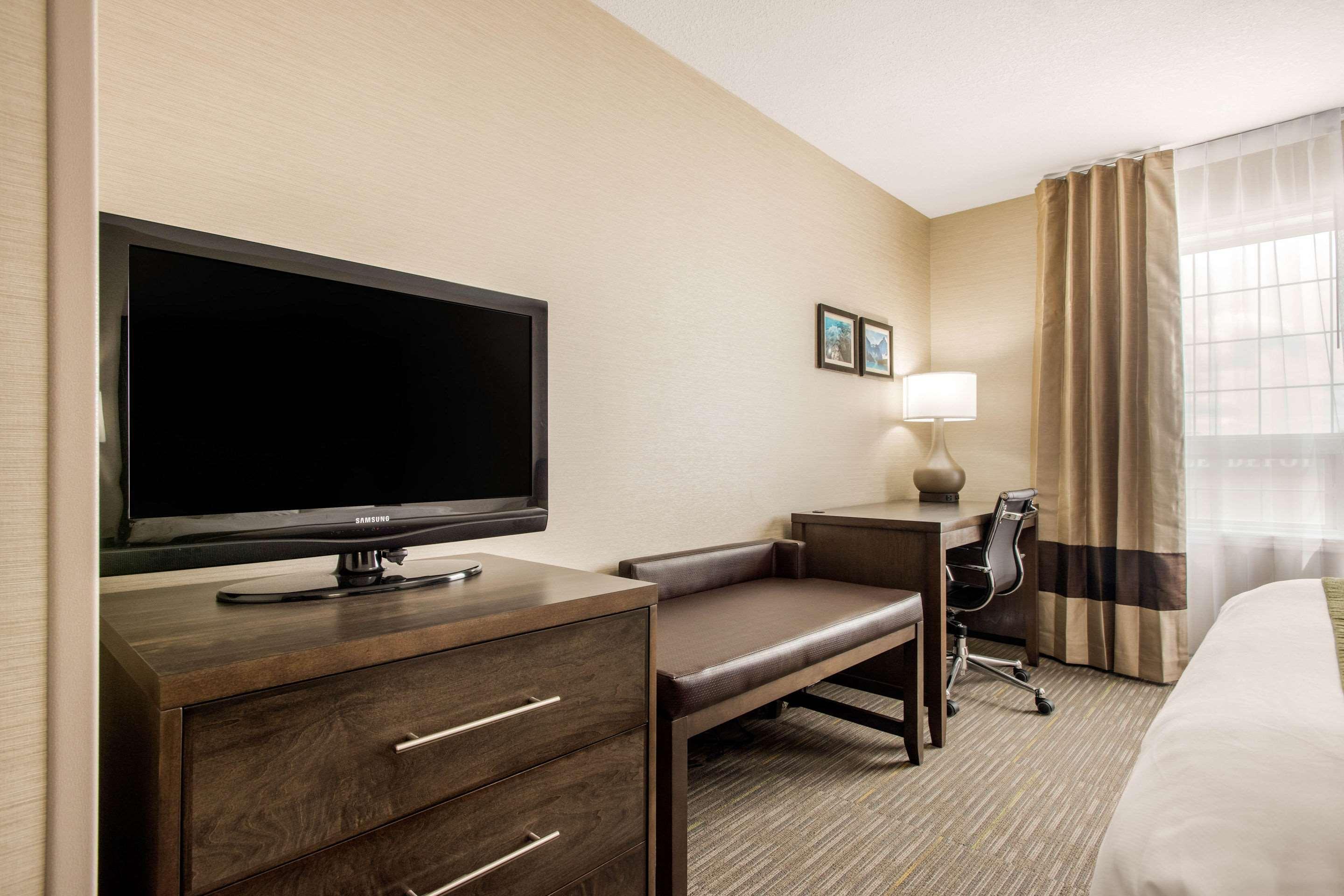 Comfort Inn & Suites Red Deer Εξωτερικό φωτογραφία