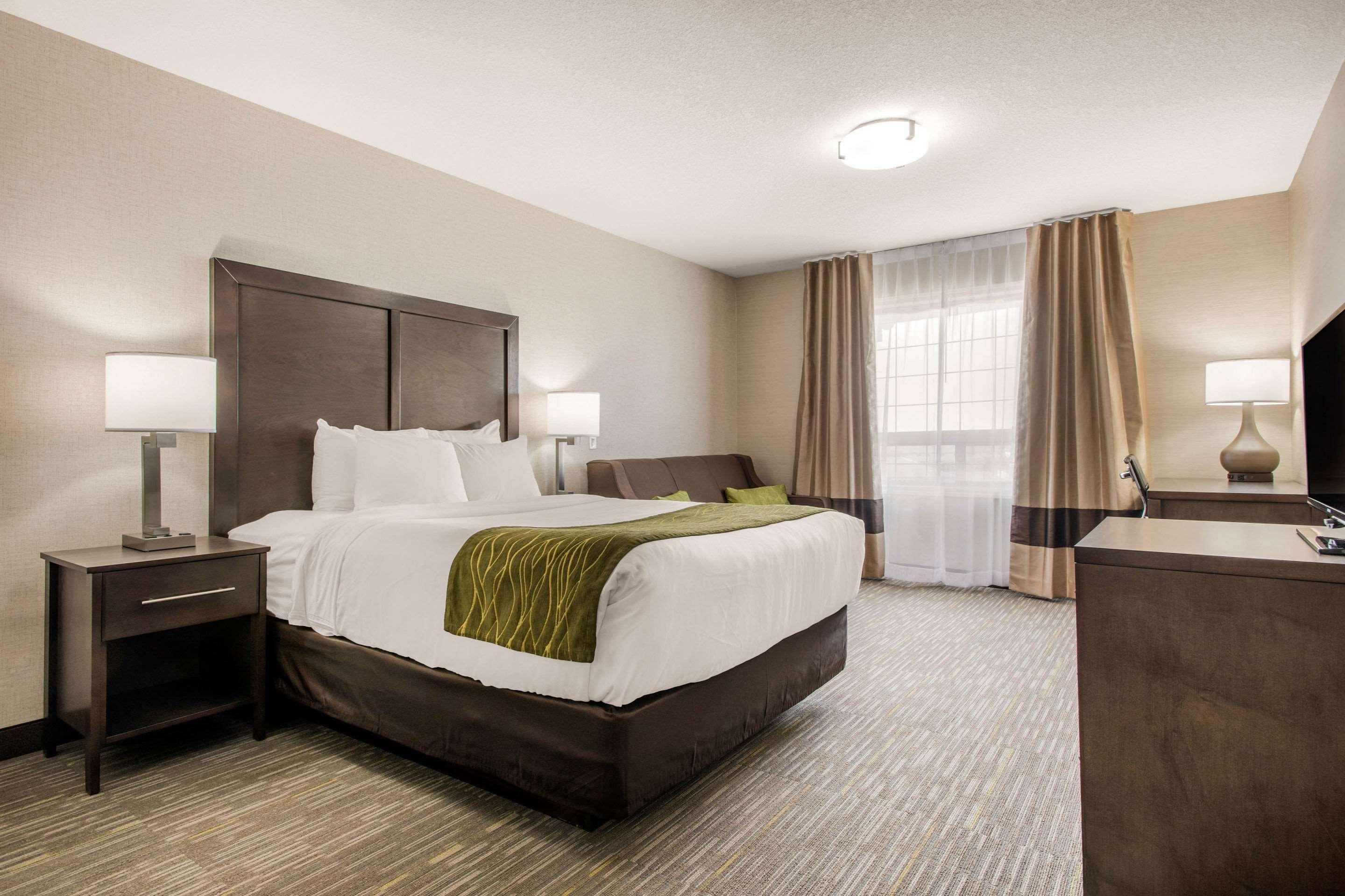 Comfort Inn & Suites Red Deer Εξωτερικό φωτογραφία