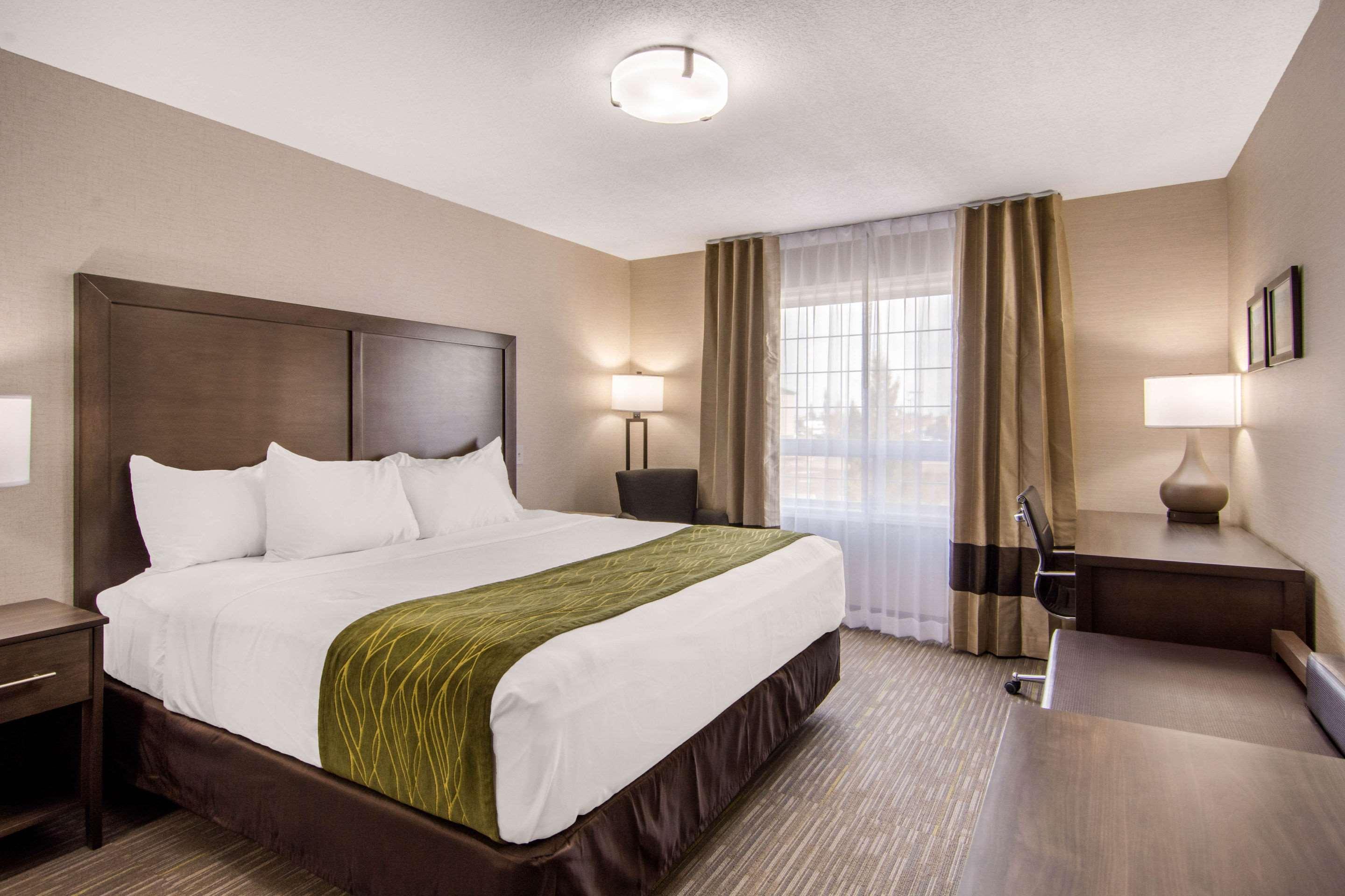 Comfort Inn & Suites Red Deer Εξωτερικό φωτογραφία