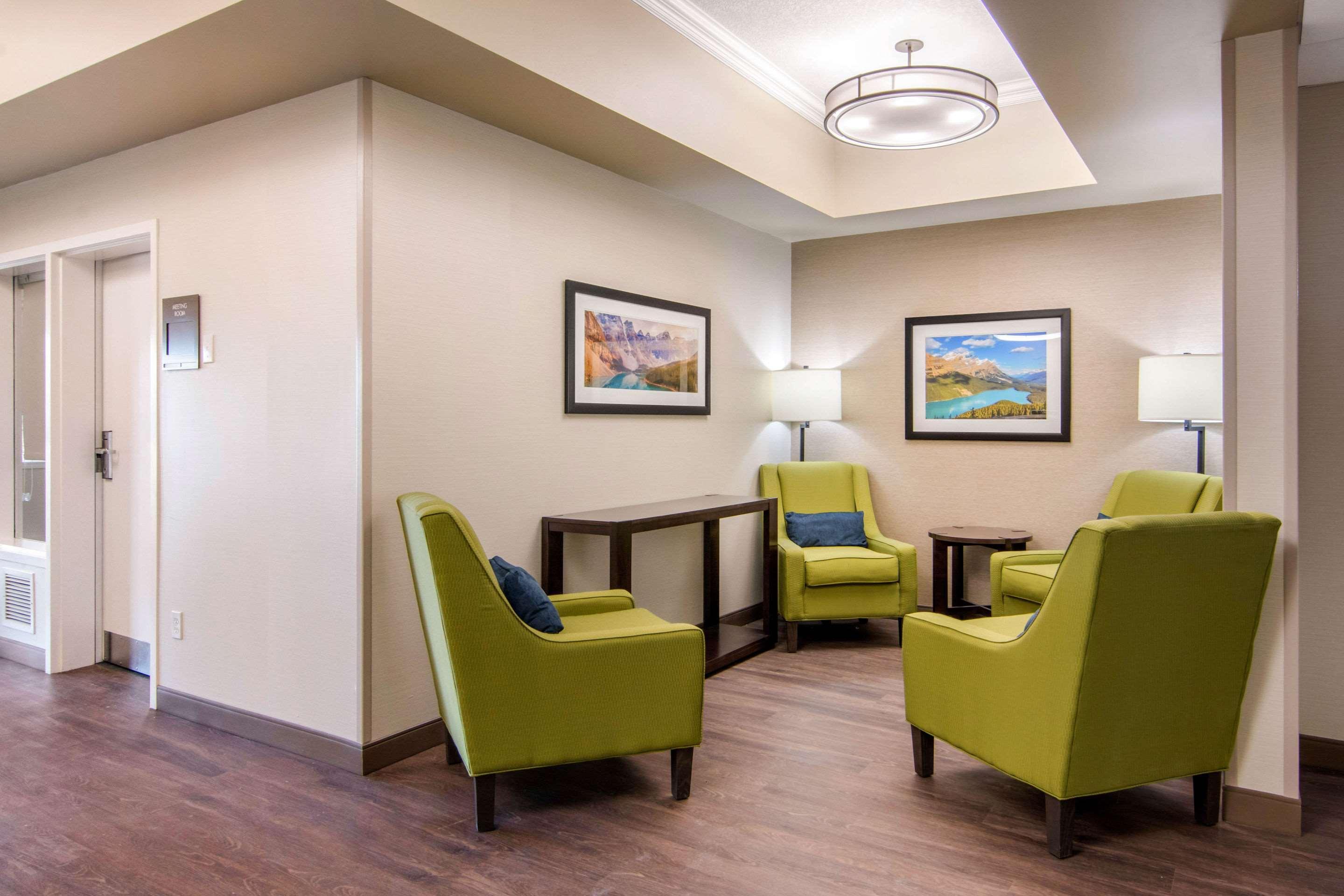 Comfort Inn & Suites Red Deer Εξωτερικό φωτογραφία