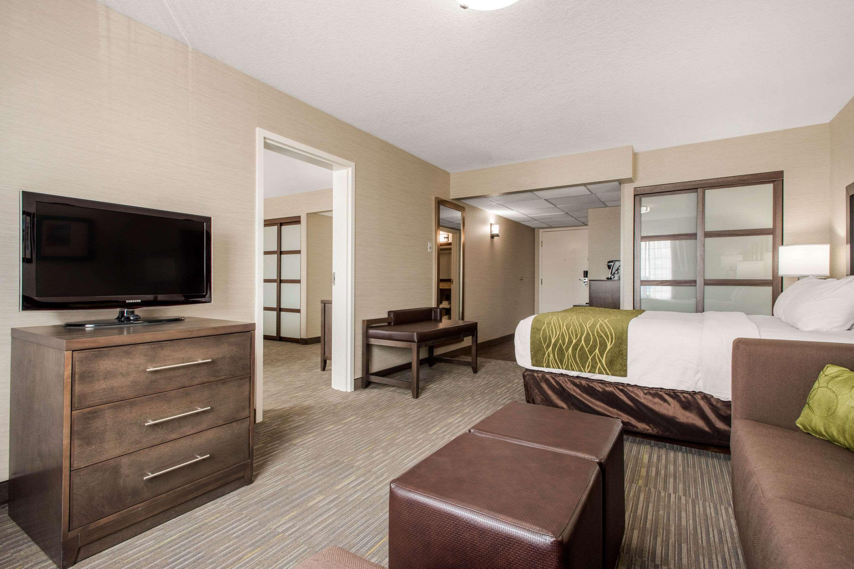 Comfort Inn & Suites Red Deer Εξωτερικό φωτογραφία