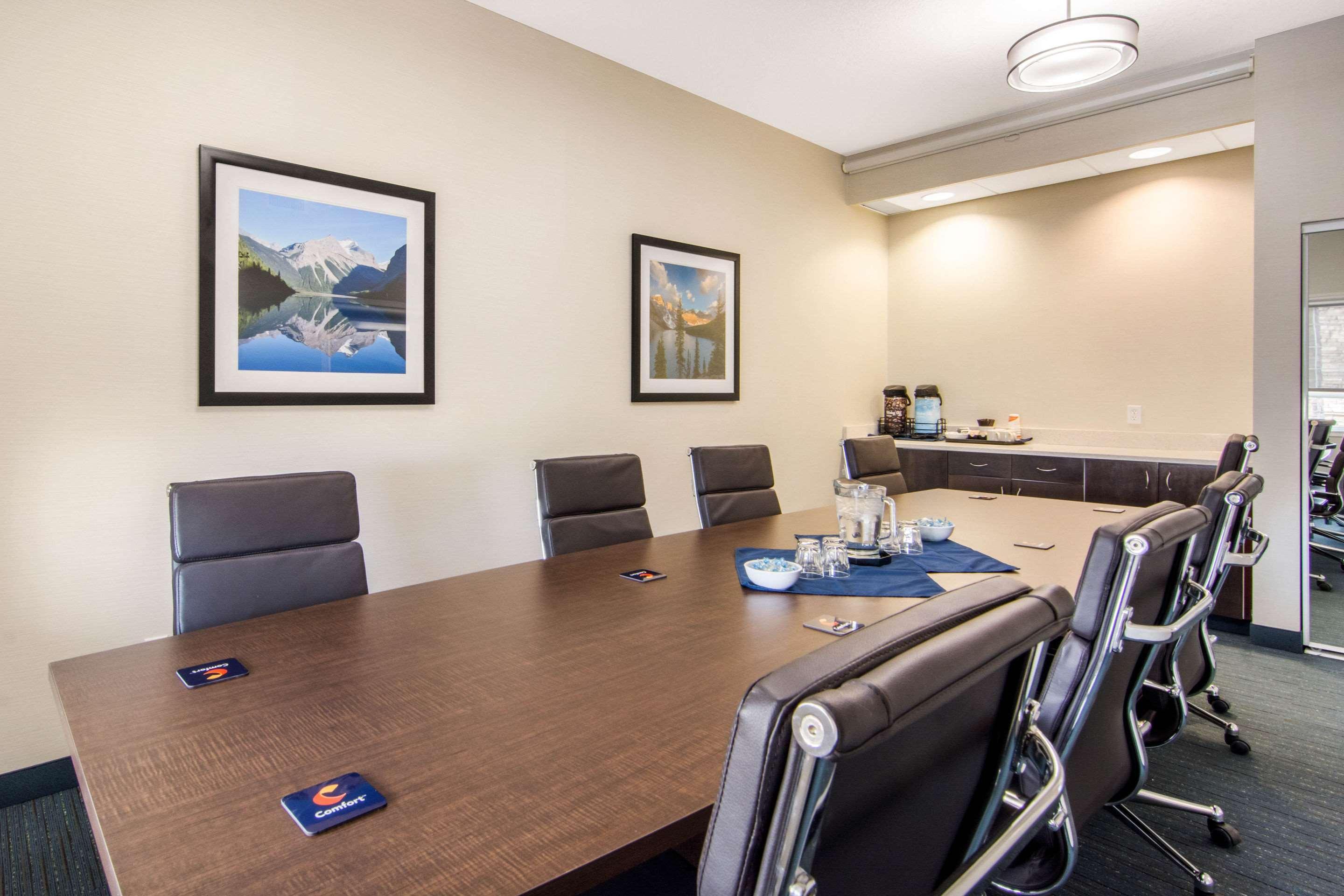 Comfort Inn & Suites Red Deer Εξωτερικό φωτογραφία