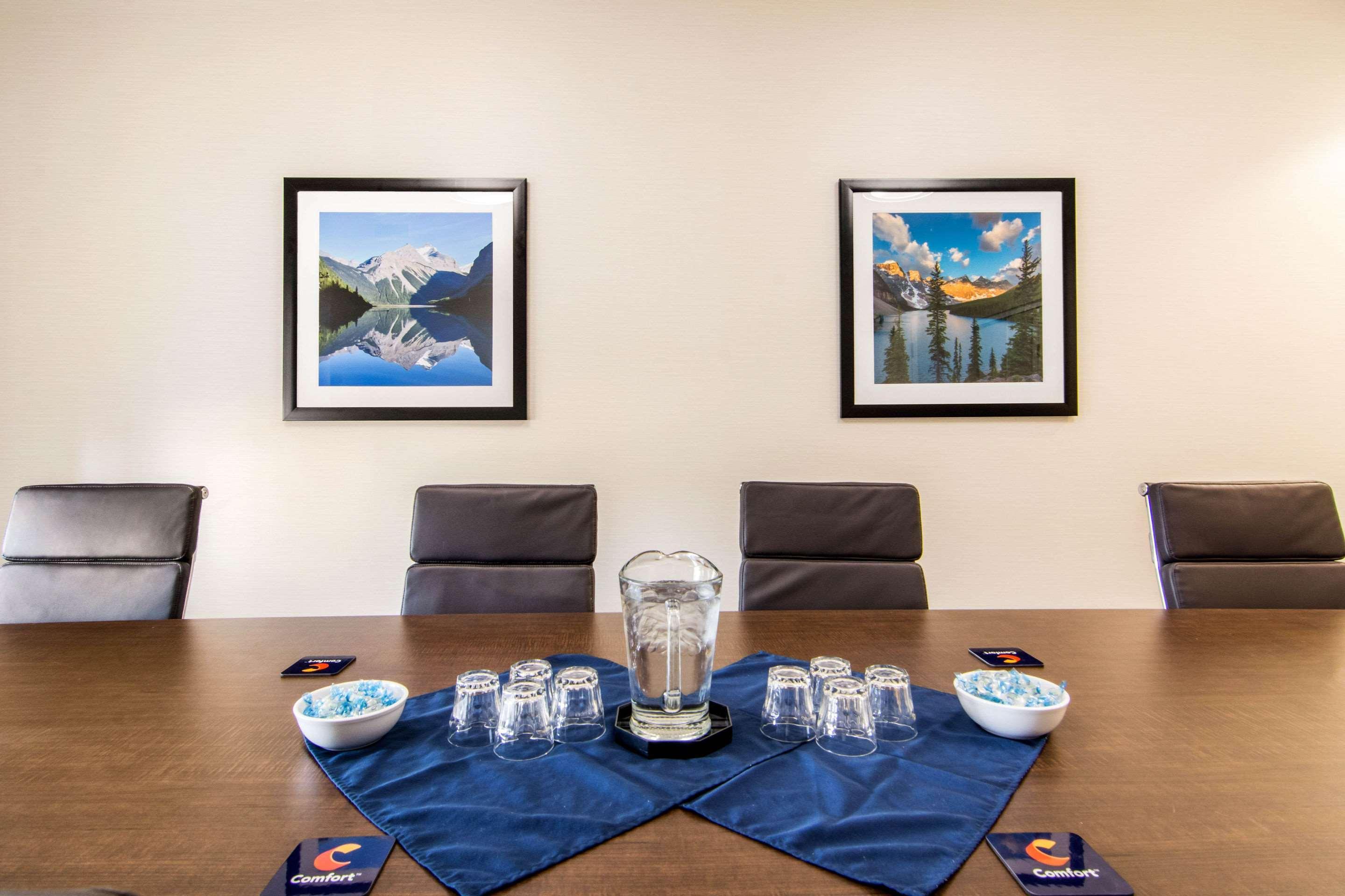Comfort Inn & Suites Red Deer Εξωτερικό φωτογραφία