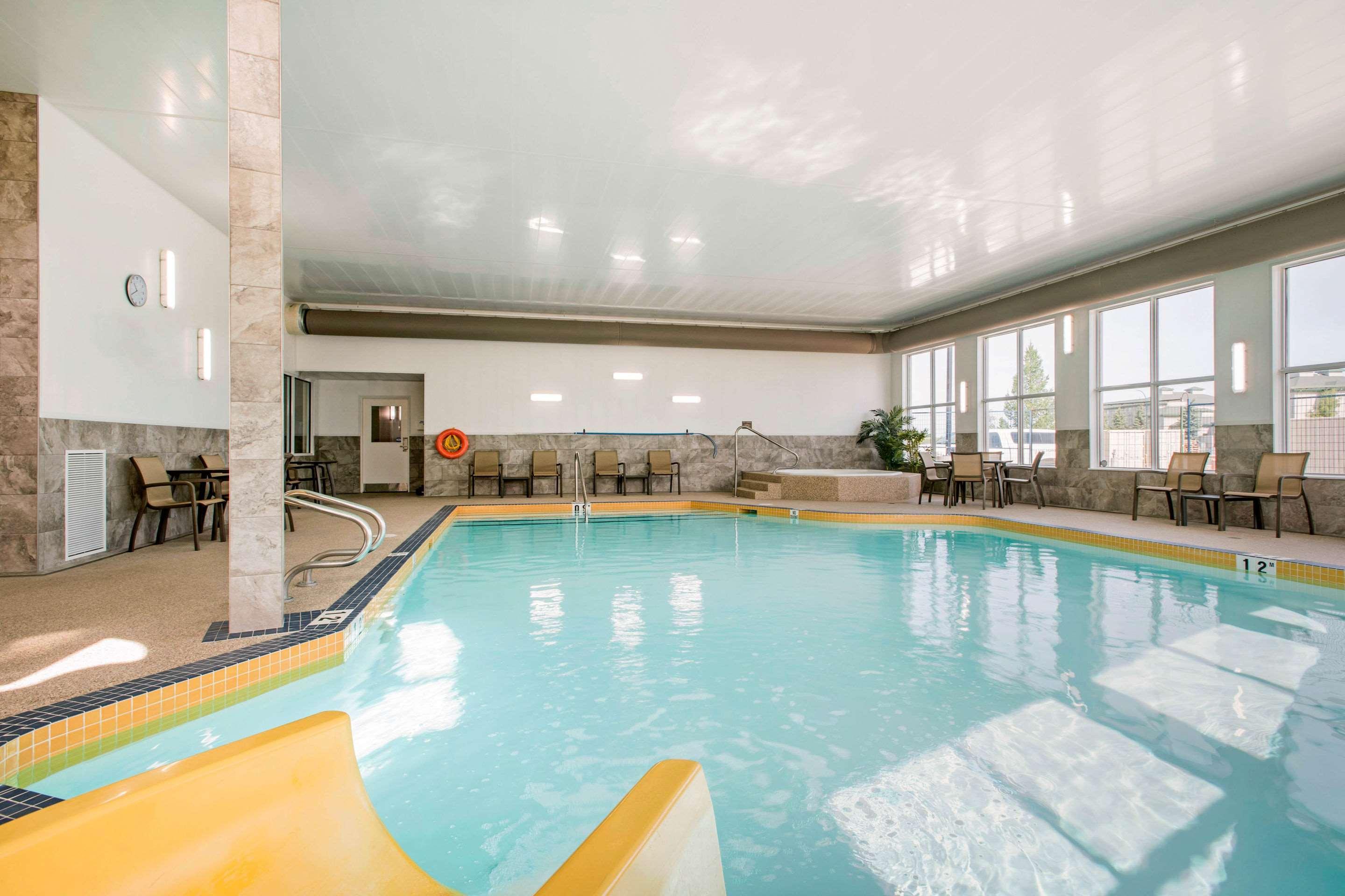 Comfort Inn & Suites Red Deer Εξωτερικό φωτογραφία