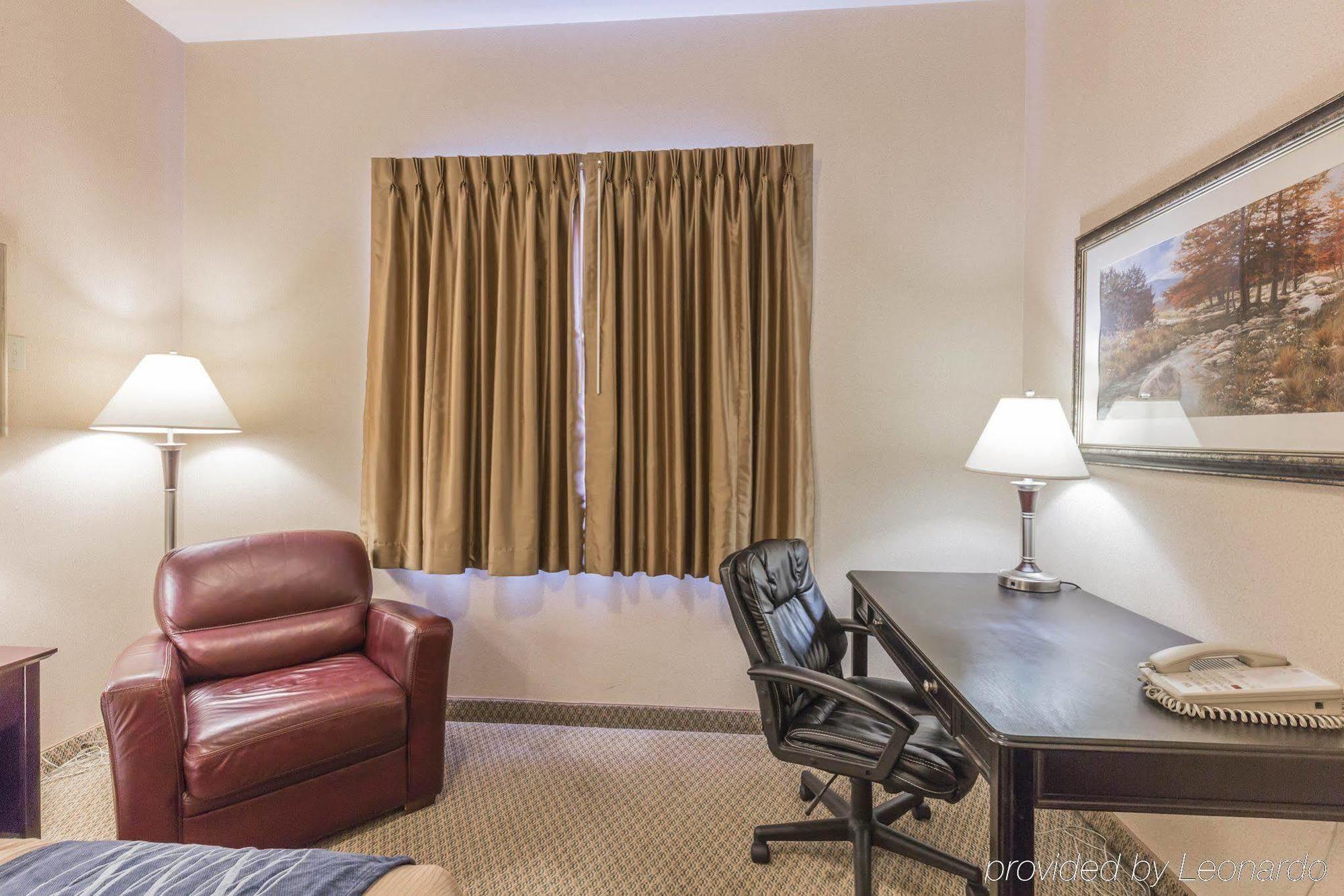 Comfort Inn & Suites Red Deer Εξωτερικό φωτογραφία
